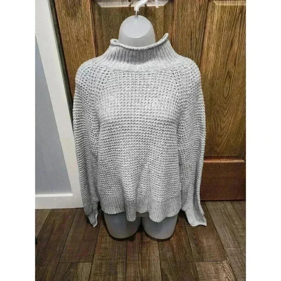 American Eagle Outfitters Sweaters - American Eagle Cropped Sweater Womens M Grey Pullover Turtleneck Casual Knit Top